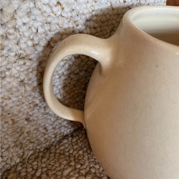 Vintage Casey Stoneware Blue and Cream Duck Art Pitcher EUC!! - Picture 8 of 16